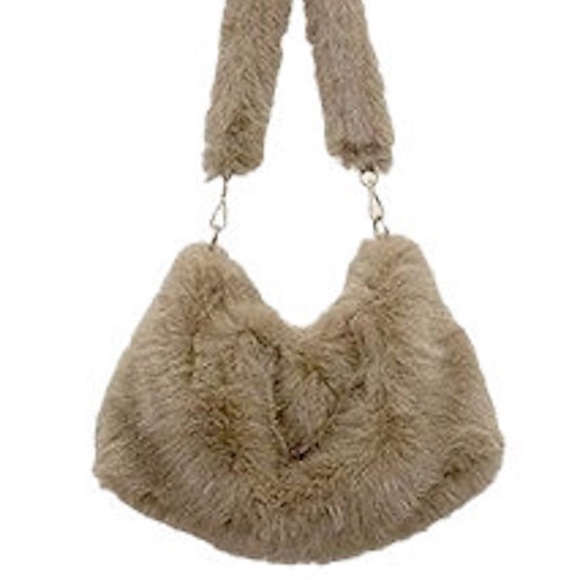 DEVORAH'S SECRET Mink Stylish Faux Fur Bag - Picture 2 of 4